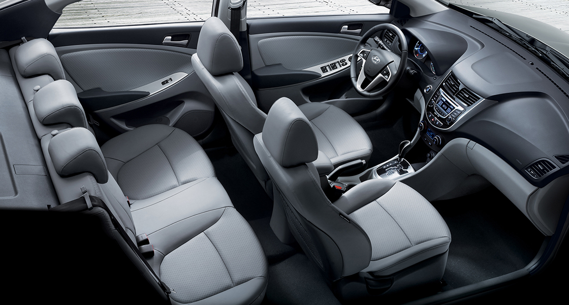 منظر كامل للجزء الداخلي من زاوية رؤية علوية من الجانب الأيمن