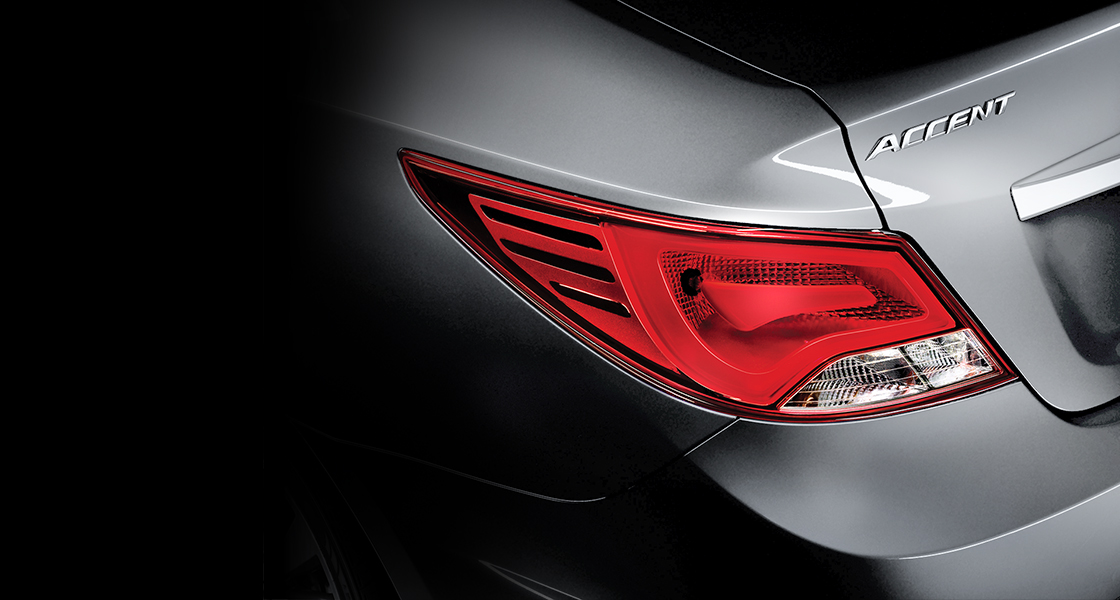 صورة مقربة لمجموعة المصابيح الخلفية