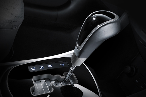 ناقل الحركة ذو قبضة مزدوجة 7 سرعات