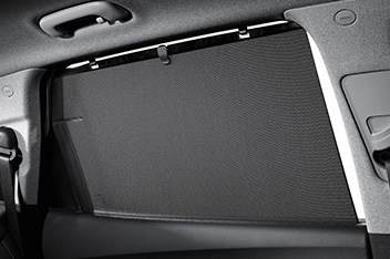 ستارة يدوية للباب الخلفي 