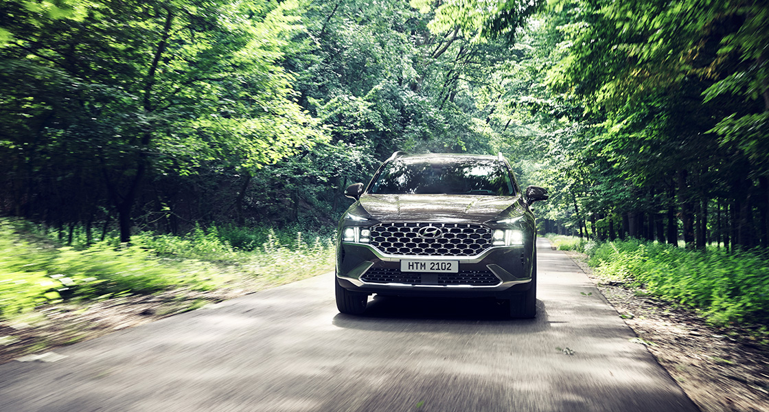 سيارة متعددة الأغراض لكل العائلة جاهزة لكل أنواع الطرق