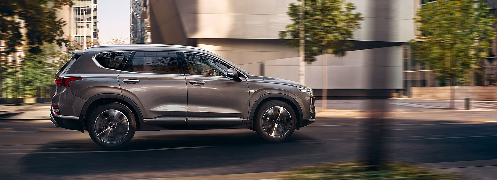 الجهة الجانبية لسانتا في المتحركة 