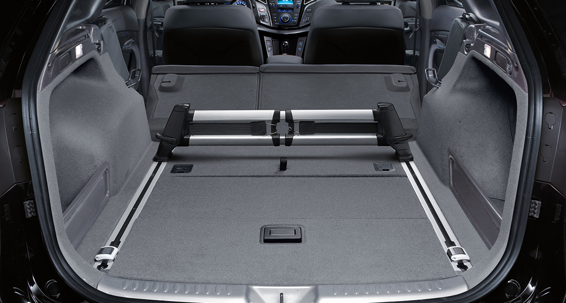 Hyundai i40 Highlights Find a Car Hyundai GT