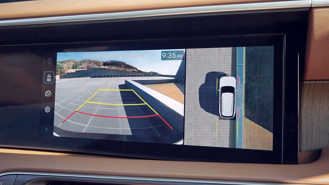 Close-up of the Surround View Monitor (SVM)