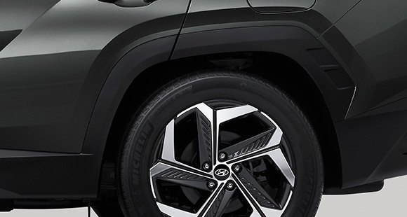 Tucson Angulated wheel arches